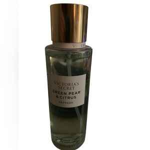 Victoria's‎ Secret Fragrance Mist 8.4 fl oz Natural Beauty GREEN PEAR & CITRUS